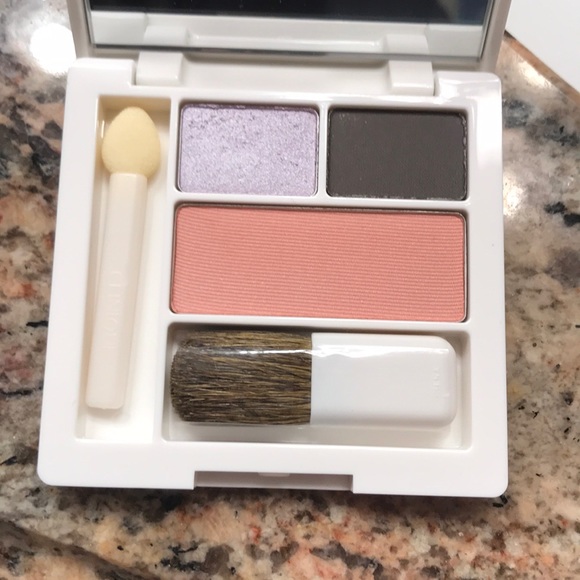Clinique Makeup Clinique Eyeshadow Palette Pink Blush Poshmark